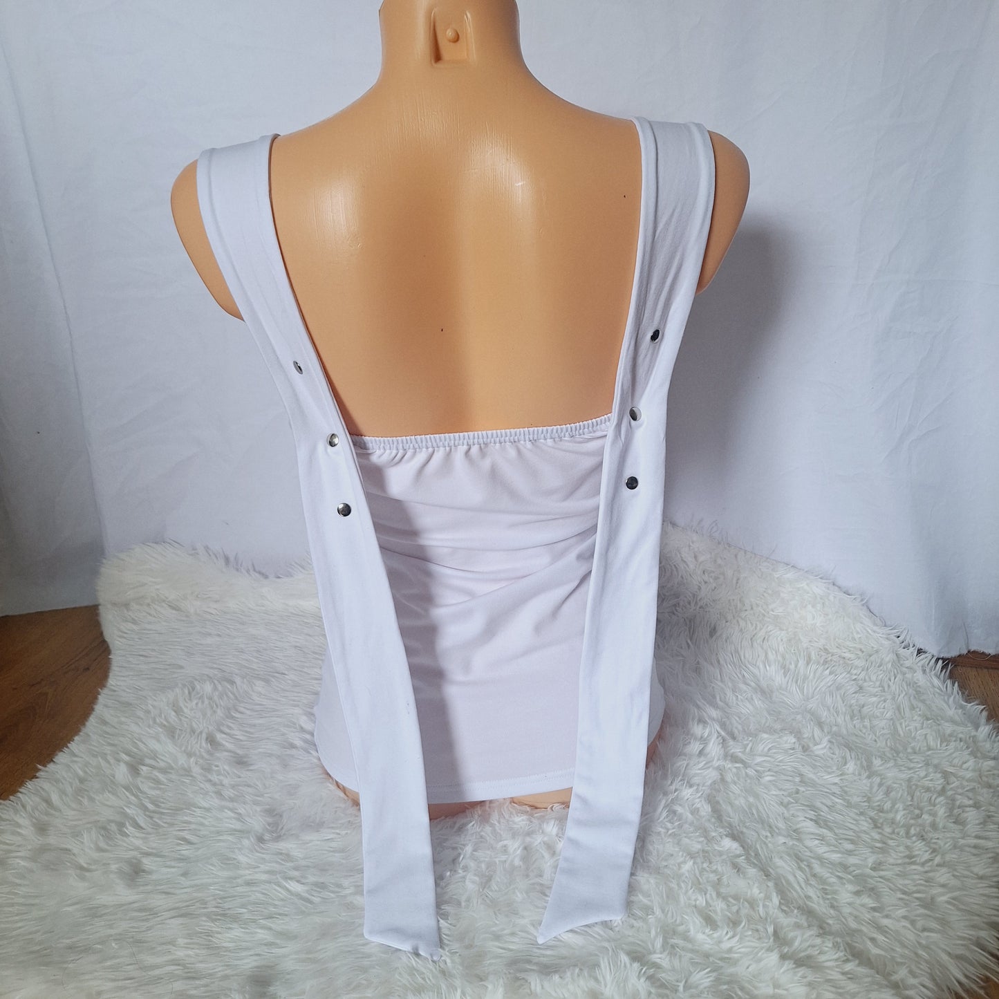 Handmade bow top white lace pattern