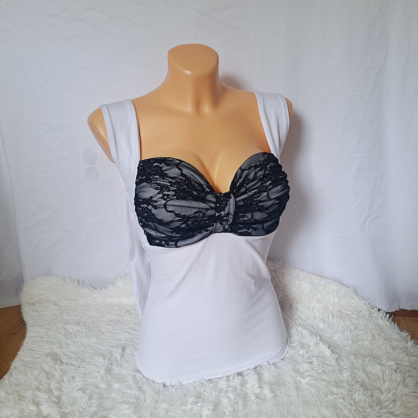 Handmade bow white top black lace pattern