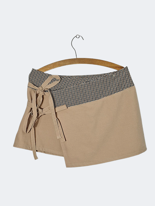 Asymmetrical skirt with ties