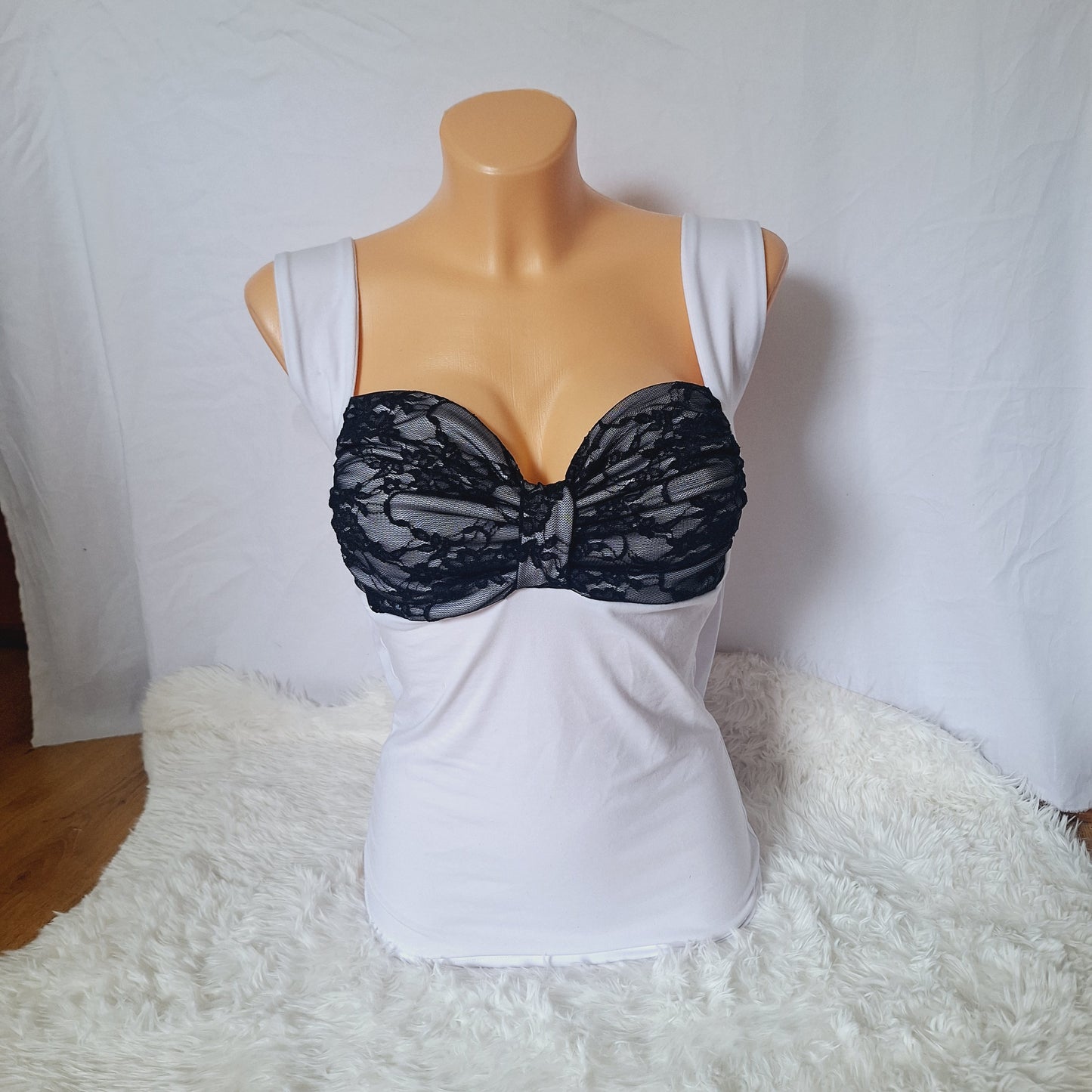 Handmade bow white top black lace pattern