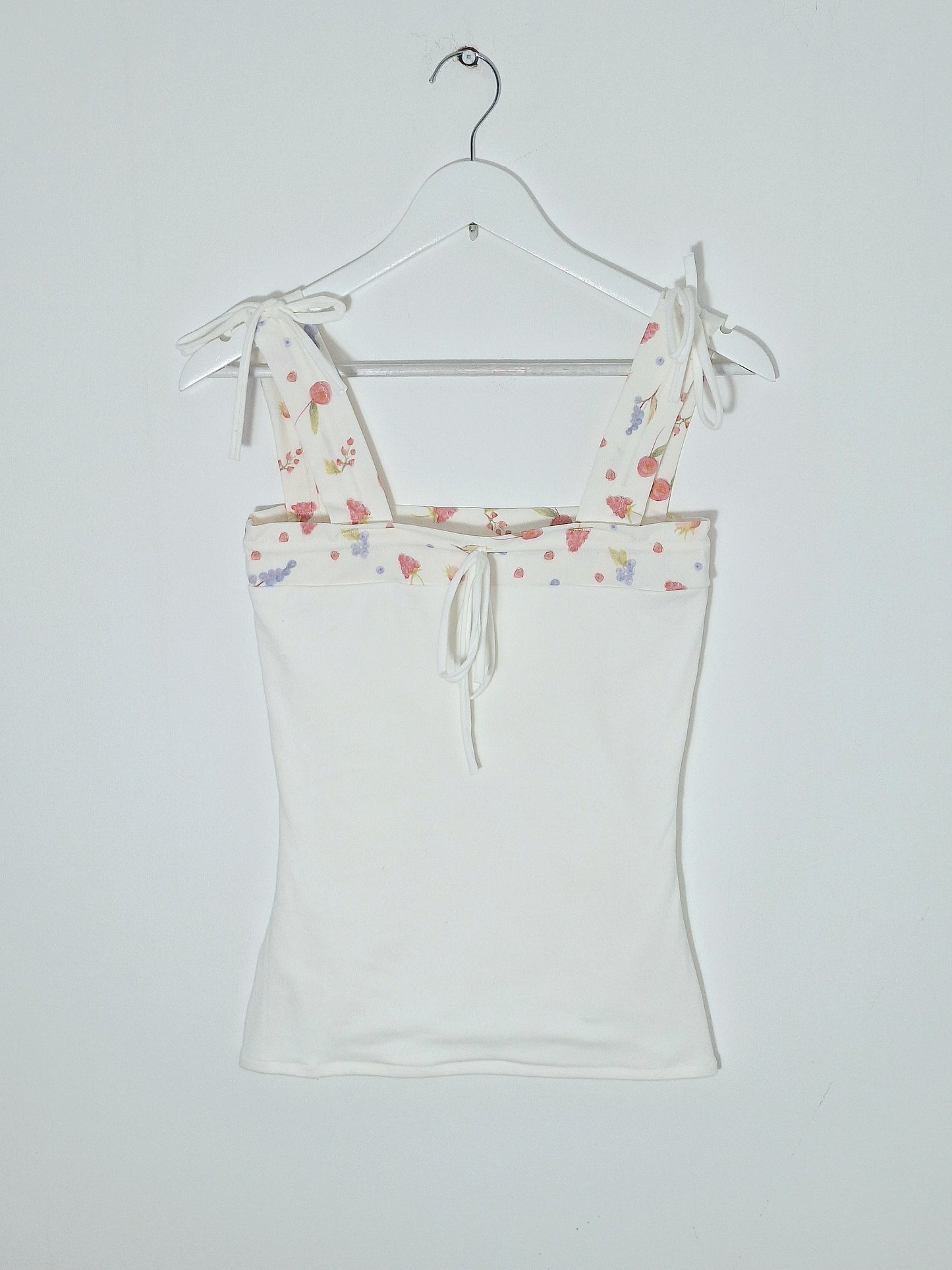 Stella top white and fruits print