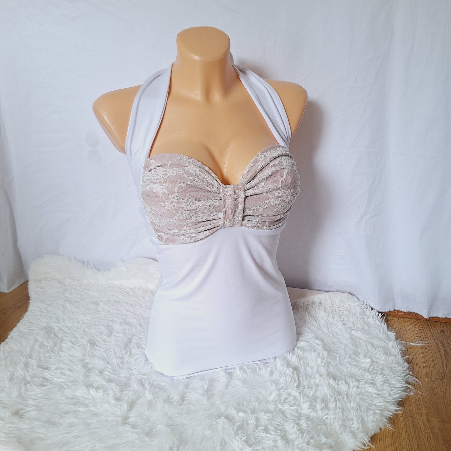Handmade bow top white&pink lace pattern