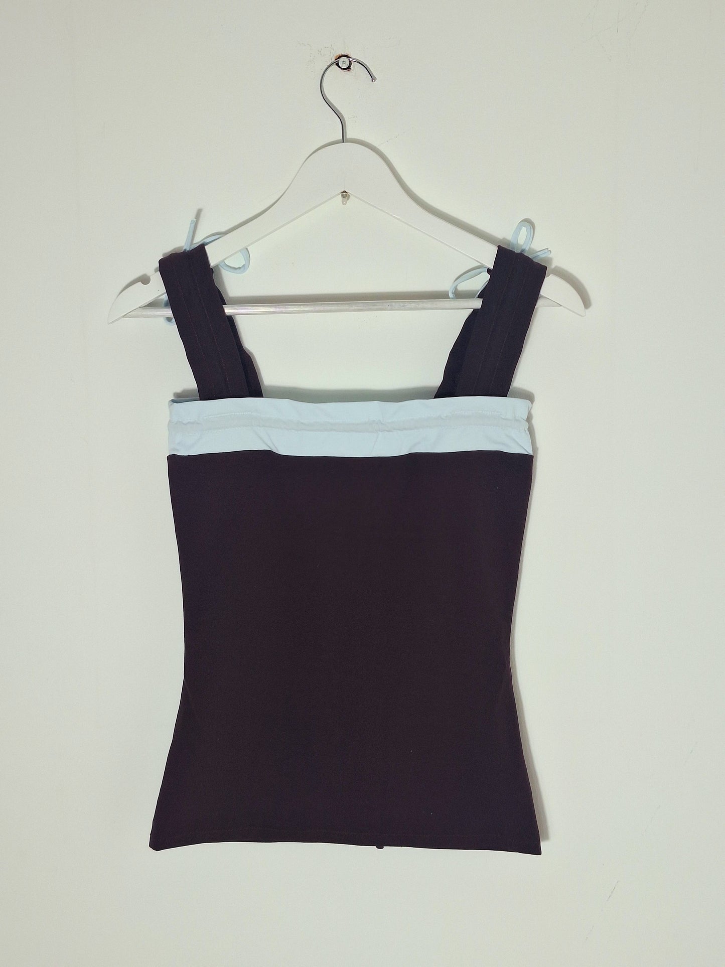 Top brown and blue
