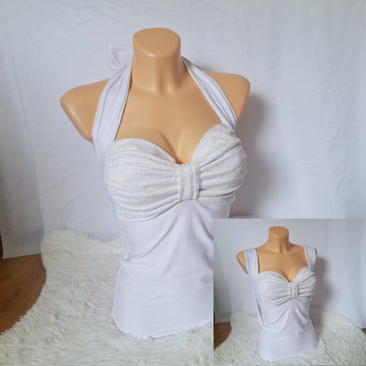 Handmade bow top white lace pattern