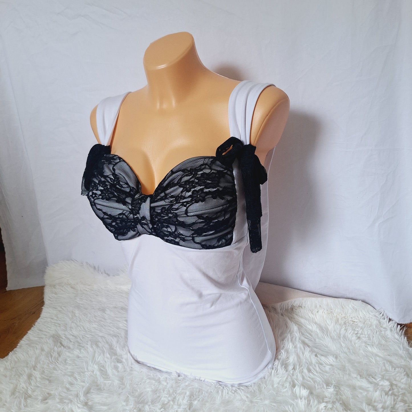 Handmade bow white top black lace pattern, extra bows