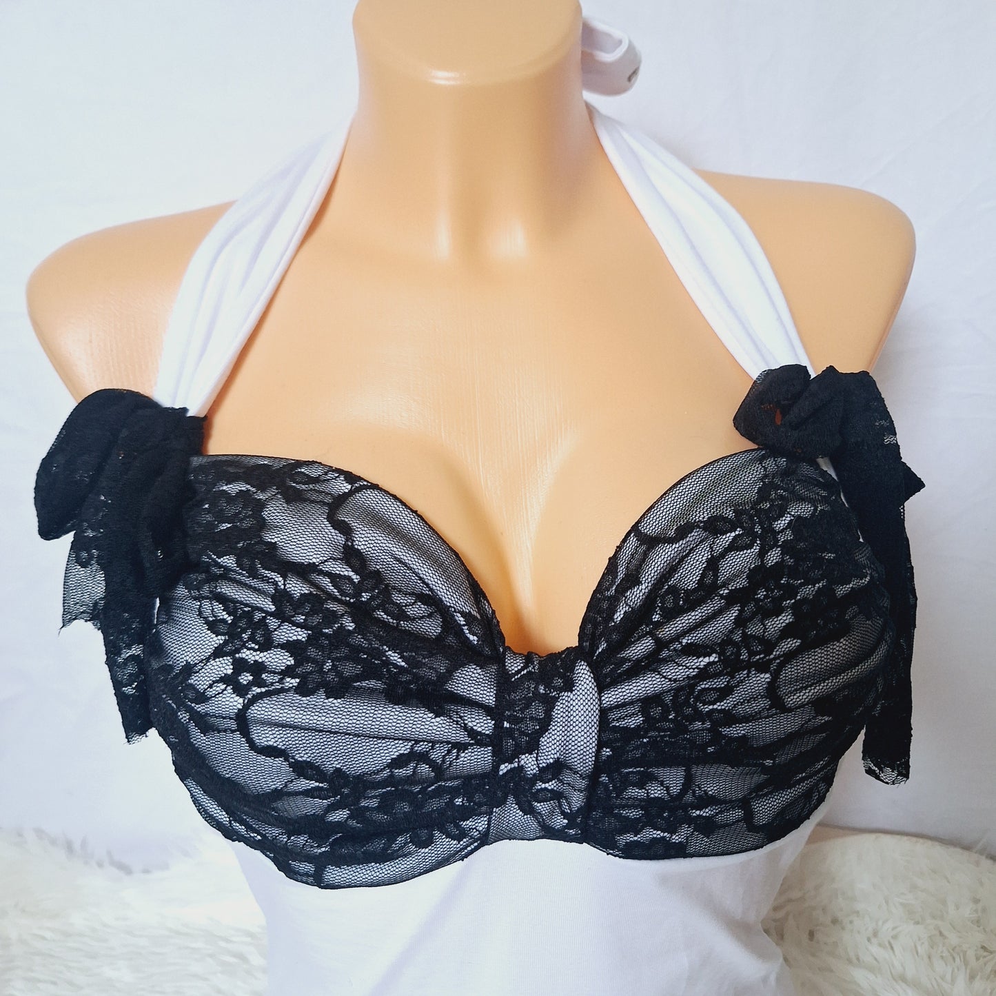Handmade bow white top black lace pattern, extra bows