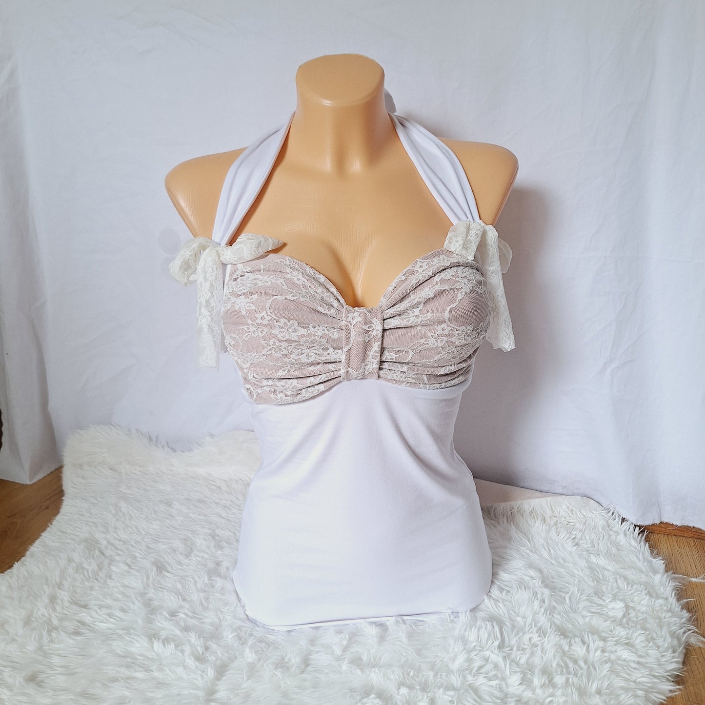 Handmade bow top white&pink lace pattern