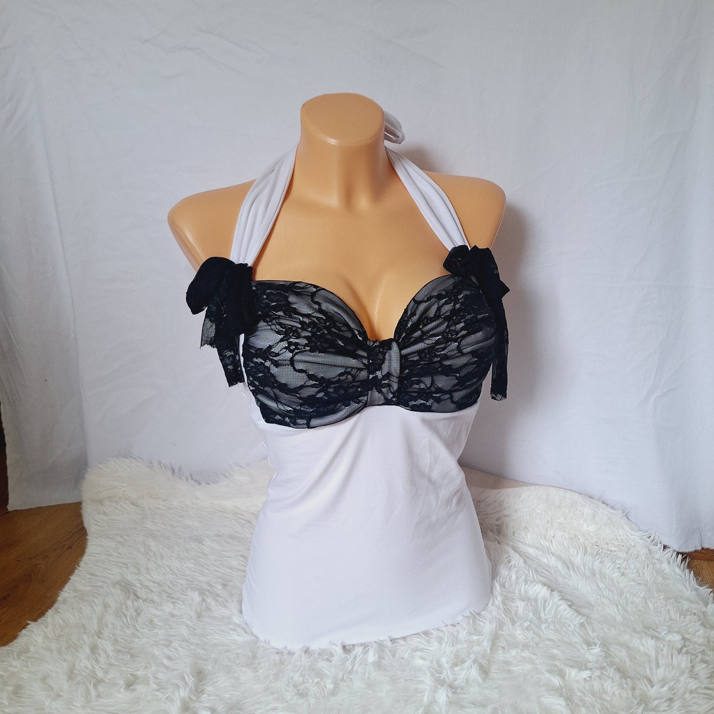Handmade bow white top black lace pattern, extra bows