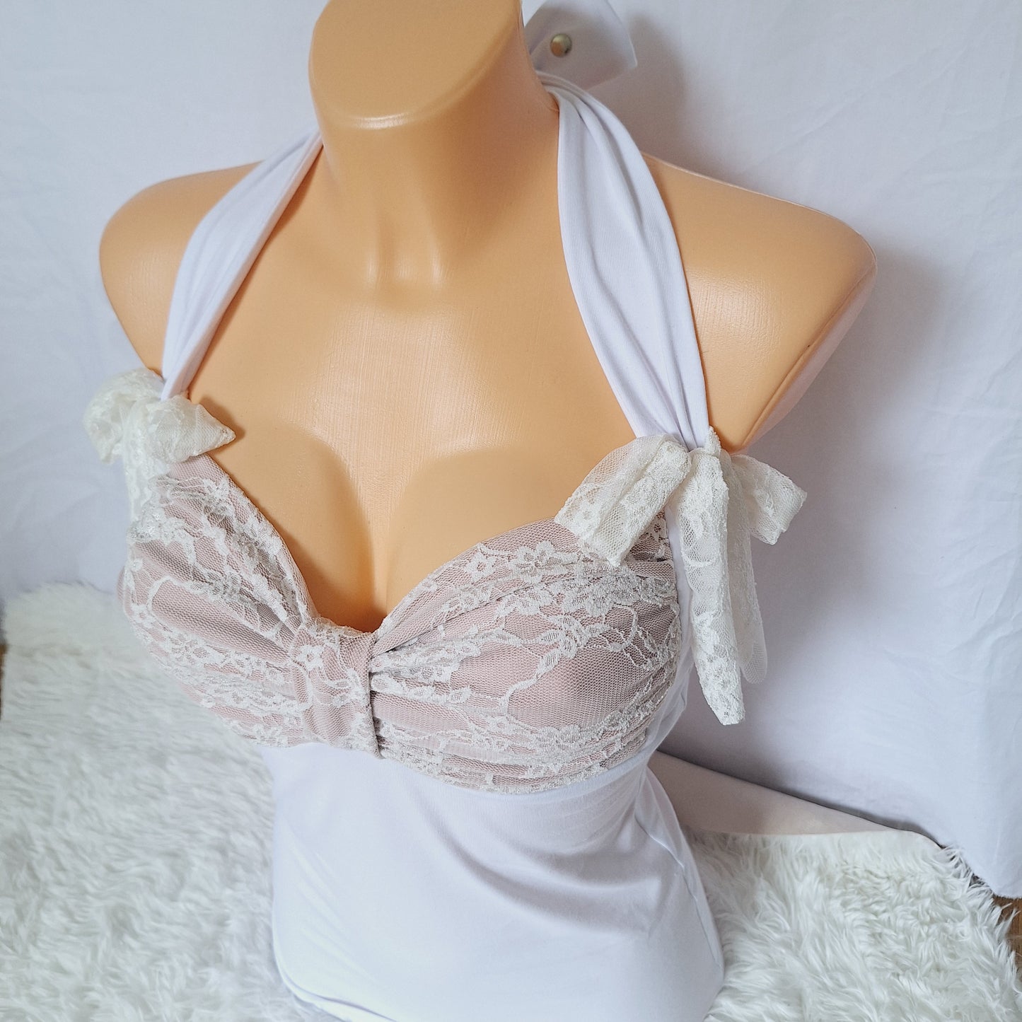 Handmade bow top white&pink lace pattern